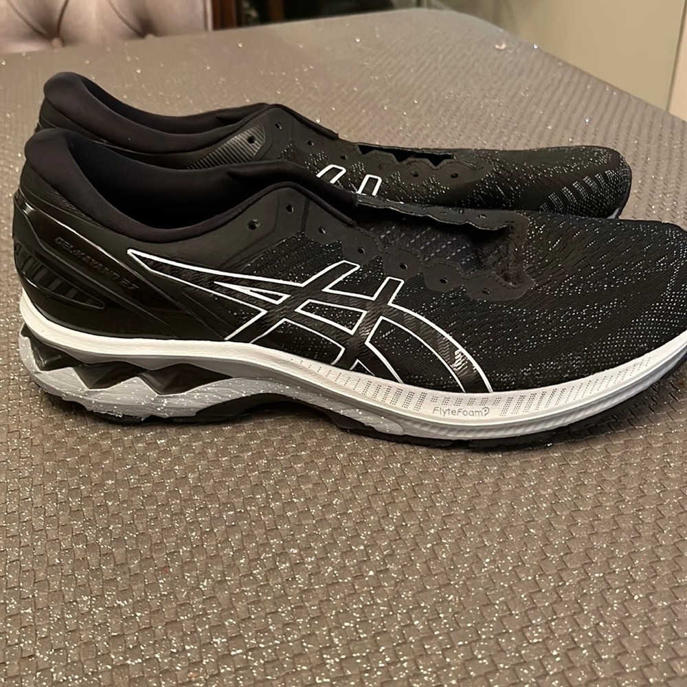 ASICs mens sneakers size 13